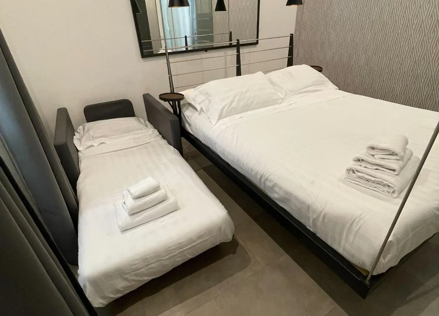 Pensión Flatinrome Rooms In Trastevere